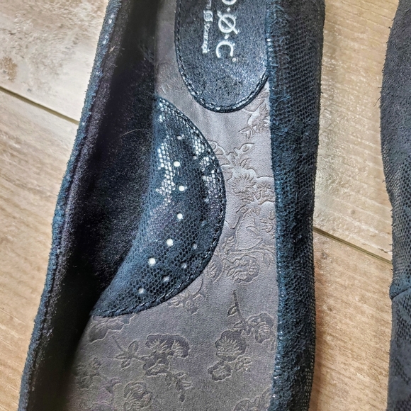 b.o.c. black floral lace pattern leather women's ballet flats size 7/38 euc - Picture 11 of 16